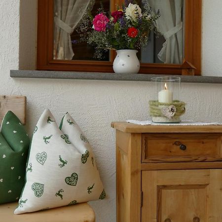 Gasthof Weisses Kreuz Naturns Esterno foto
