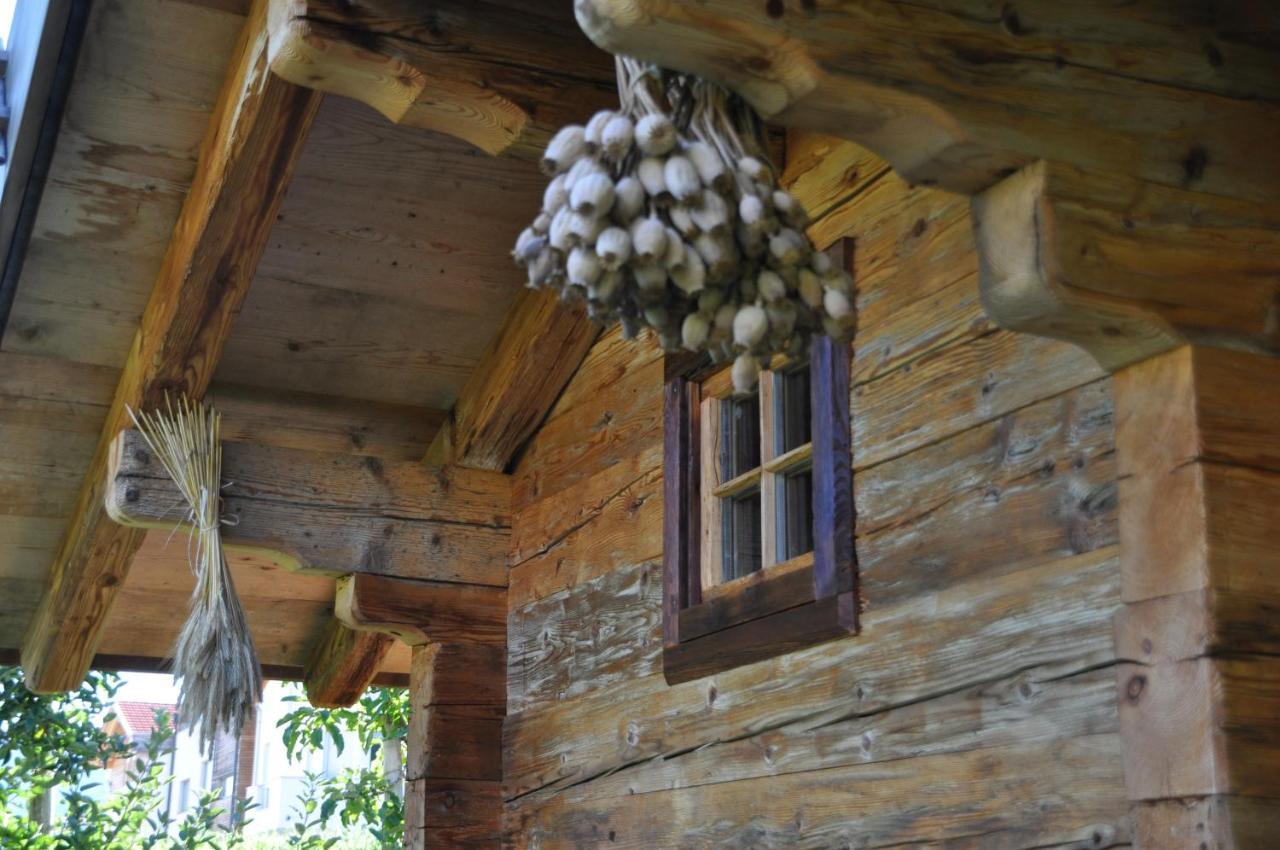 Gasthof Weisses Kreuz Naturns Esterno foto