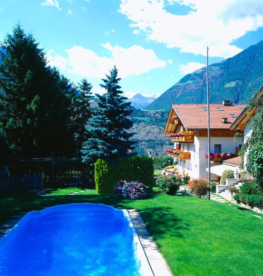 Gasthof Weisses Kreuz Naturns Esterno foto